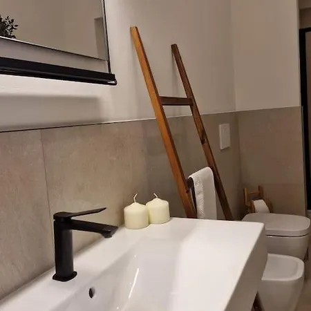 Apartment In The Heart Of *