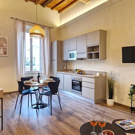 Apartment In The Heart Of Florence